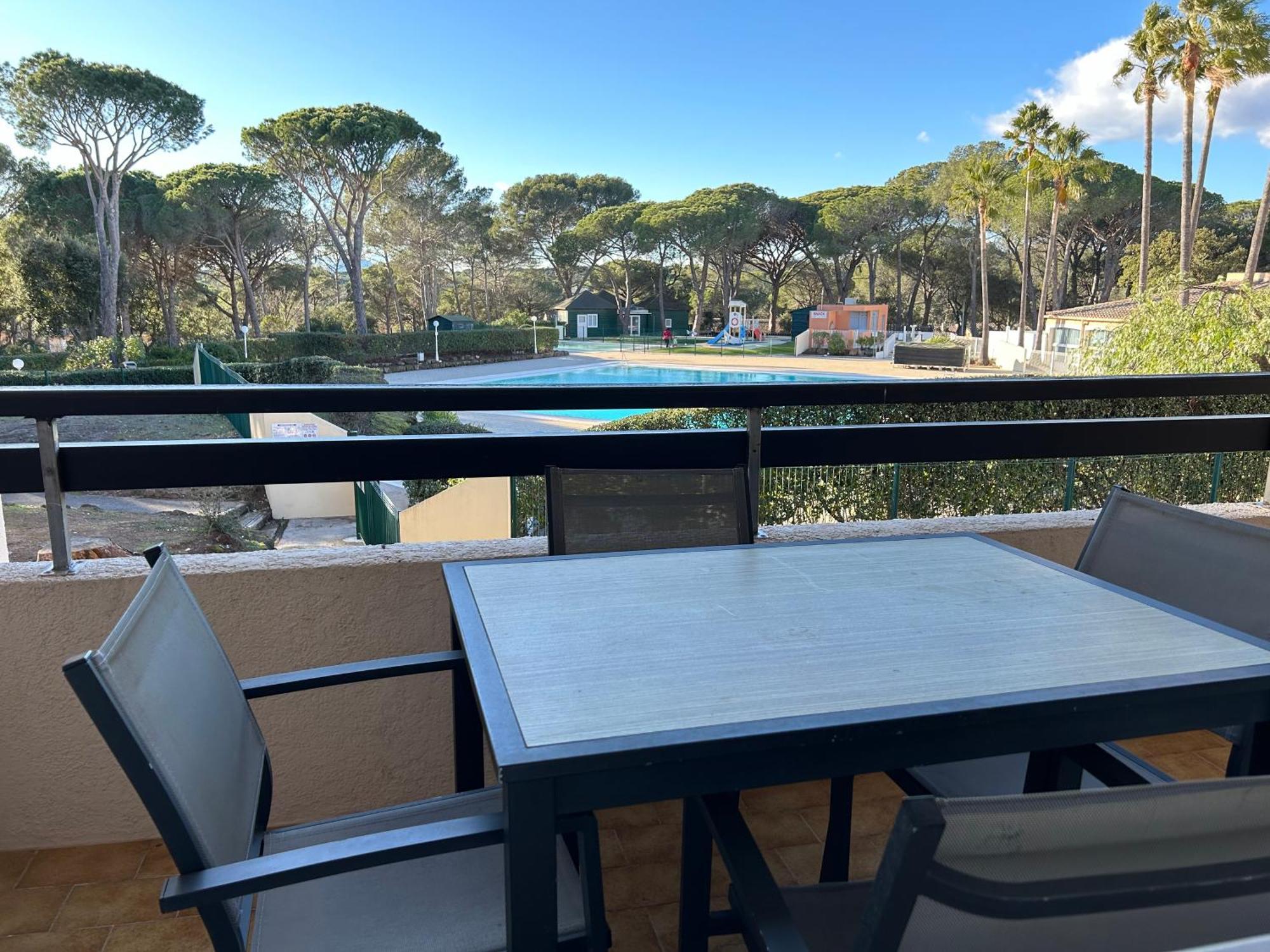 Domaine Valescure Appartement 1 Ou 2 Pieces Vue Jardin Ou Piscine Saint-Raphael (Var) Exterior foto